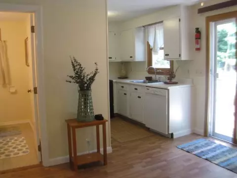 471 Flint St, Marstons Mills, MA 02648 photo 4