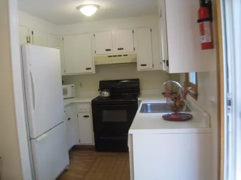 471 Flint St, Marstons Mills, MA 02648 photo 2
