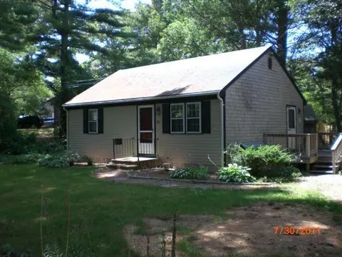 91 Brewster Rd, Mashpee, MA 02649 photo 1