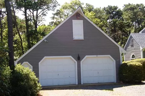 35 High Tide Pl, Eastham, MA 02642 photo 2