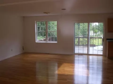 28 Orrs Ave, Hyannis, MA 02601 photo 4