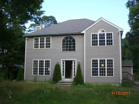 28 Orrs Ave, Hyannis, MA 02601 photo 1