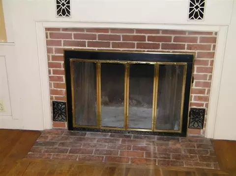 63 Locust St, Hyannis, MA 02601 photo 2