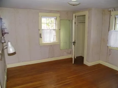 63 Locust St, Hyannis, MA 02601 photo 5