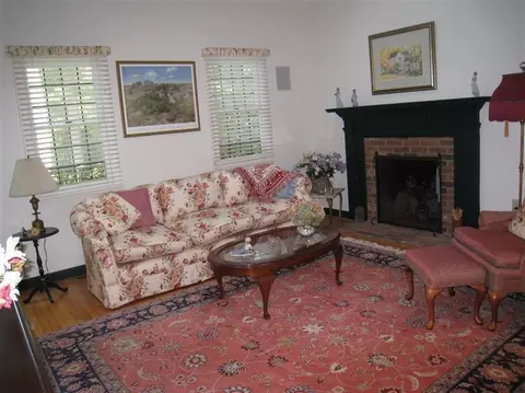 52 Saddler Ln, West Barnstable, MA 02668 photo 4