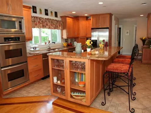 78 Bayshore Dr, Mashpee, MA 02649 photo 5