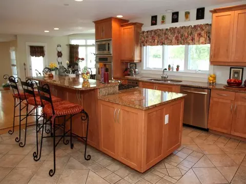 78 Bayshore Dr, Mashpee, MA 02649 photo 4