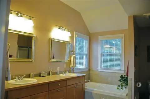 40 Taurus Dr, Mashpee, MA 02649 photo 14