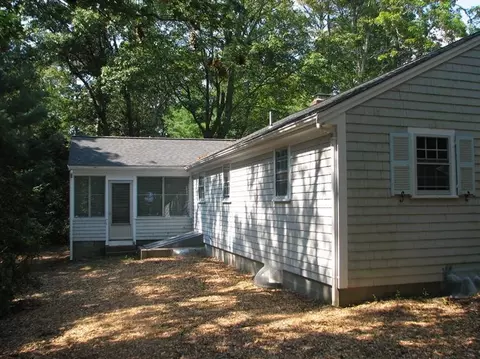 205 Old Post Rd, Centerville, MA 02632 photo 5