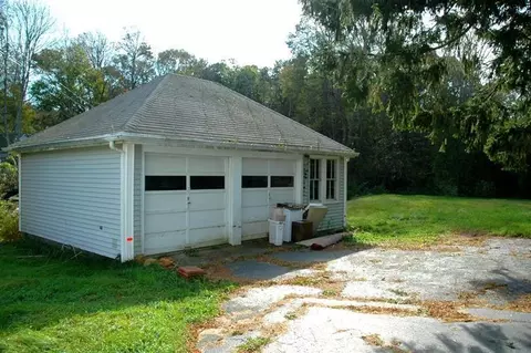 48 Beach St, Monument Beach, MA 02553 photo 17