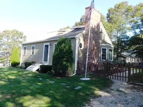 18 Warwick Way, Mashpee, MA 02649 photo 2