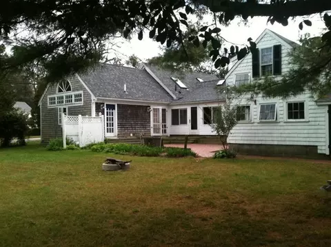 382 Main St, Centerville, MA 02632 photo 1
