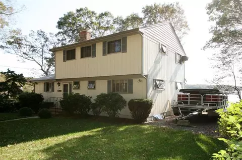 241 Hooppole Rd, Mashpee, MA 02649 photo 8