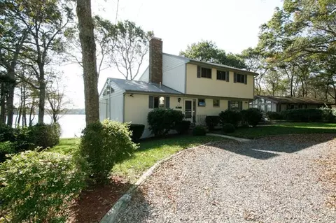 241 Hooppole Rd, Mashpee, MA 02649 photo 9