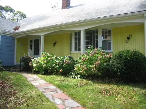 57 Longview Dr, Centerville, MA 02632 photo 3