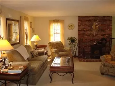 38 Wren Ln, Marstons Mills, MA 02648 photo 11