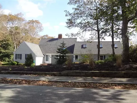 492 Bay Ln, Centerville, MA 02632 photo 1