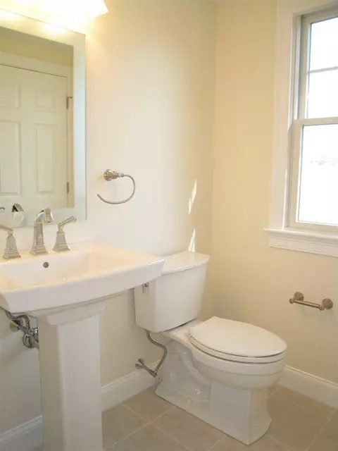 320 Stevens St #G5, Hyannis, MA 02601 photo 4