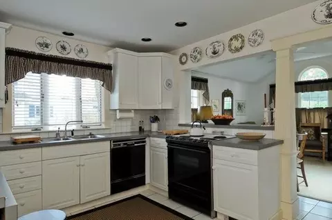 145 Piney Rd, Cotuit, MA 02635 photo 6