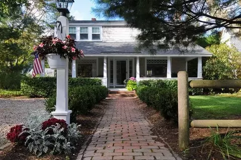 145 Piney Rd, Cotuit, MA 02635 photo 2