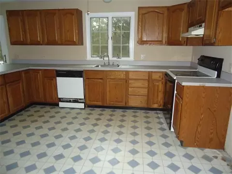 14 Peter Cooper Dr, Wareham, MA 02571 photo 7