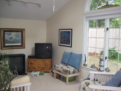 32 Crocker St, Centerville, MA 02632 photo 9