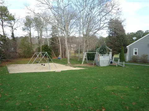 77 Shore Dr, Mashpee, MA 02649 photo 7