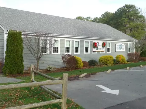 77 Shore Dr, Mashpee, MA 02649 photo 8