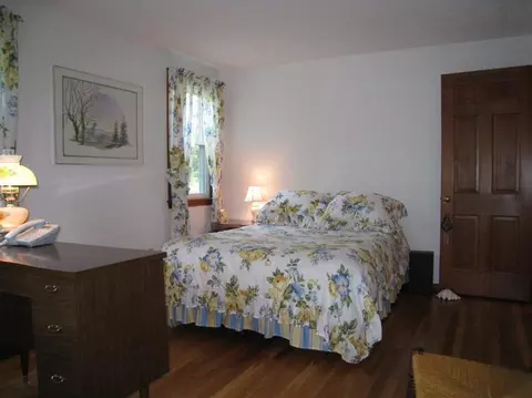 155 Monomoy Cir, Centerville, MA 02632 photo 16