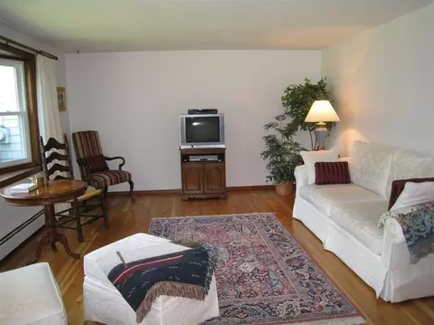155 Monomoy Cir, Centerville, MA 02632 photo 8