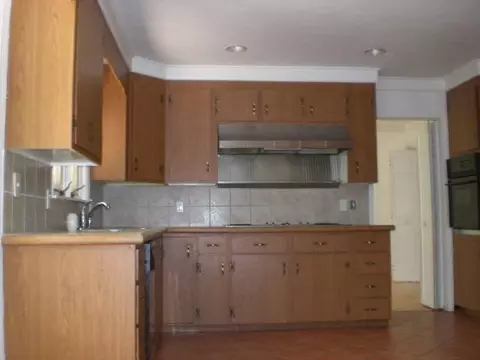 93 Saint Catherine Ave, Hyannis, MA 02601 photo 6