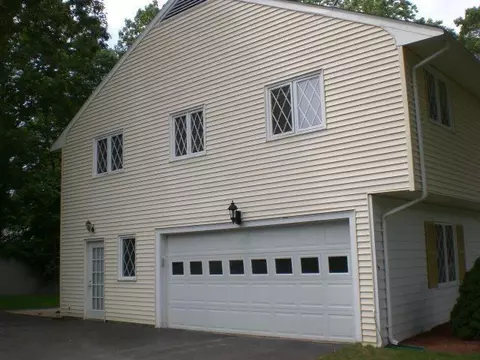 93 Saint Catherine Ave, Hyannis, MA 02601 photo 2