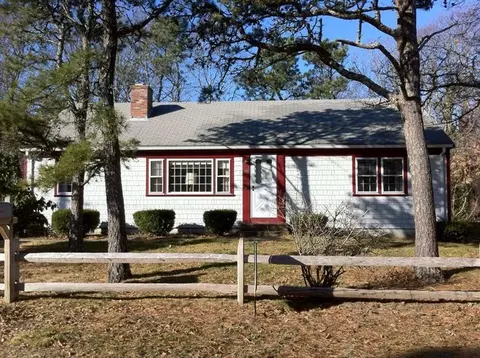 198 Compass Cir, Hyannis, MA 02601 photo 1