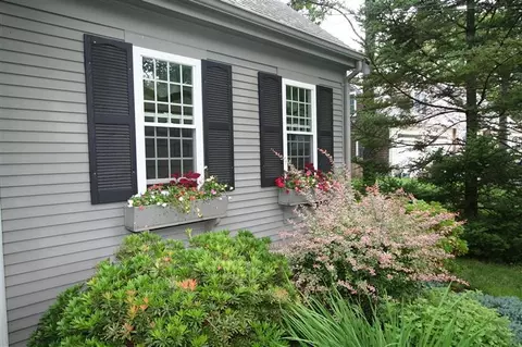 373 Skunknet Rd, Centerville, MA 02632 photo 5