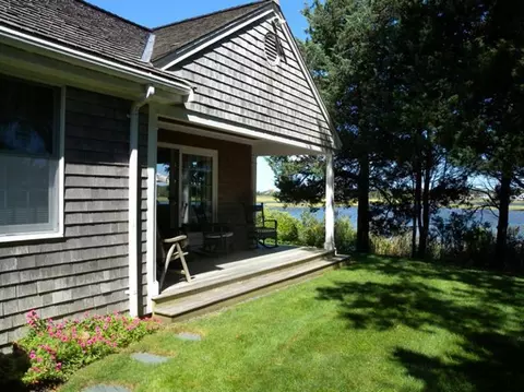 39 Harbor Dr, Pocasset, MA 02559 photo 4