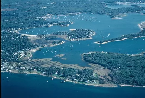 39 Harbor Dr, Pocasset, MA 02559 photo 1