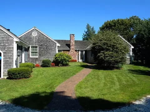 39 Harbor Dr, Pocasset, MA 02559 photo 2