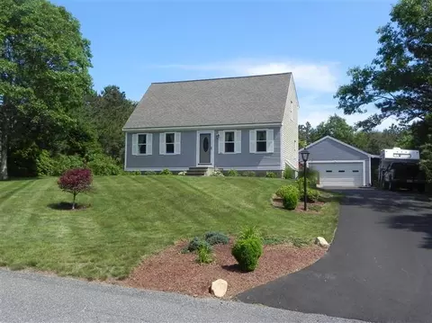 86 Wilann Rd, Mashpee, MA 02649 photo 1