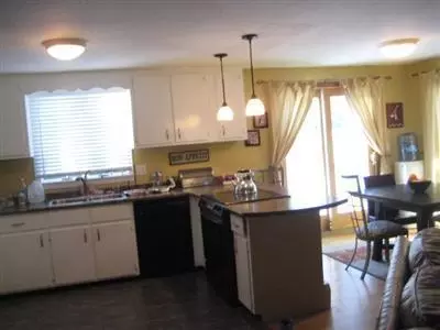 33 James Otis Rd, Centerville, MA 02632 photo 3