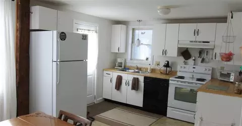 2 Weaver St #2, West Wareham, MA 02576 photo 3
