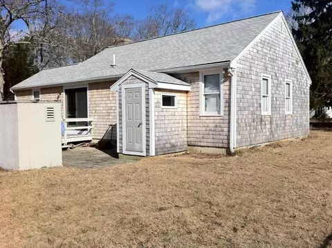 192 Main St, Mashpee, MA 02649 photo 7