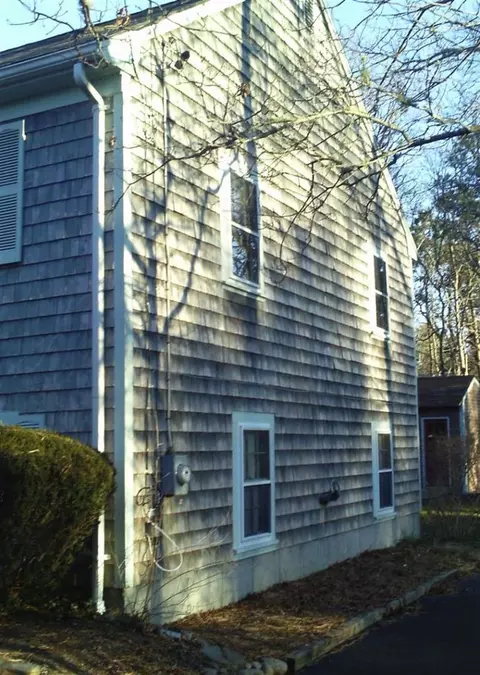 17 Ash Cir, Cotuit, MA 02635 photo 3