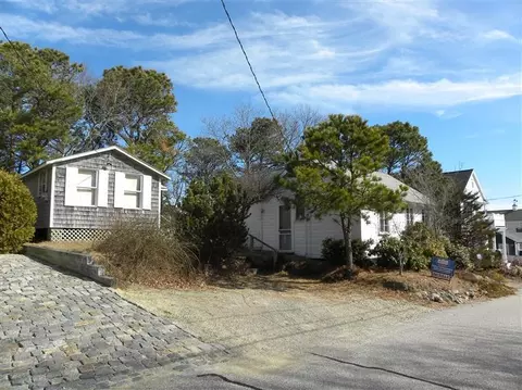 12 Wilsons Grv, Mashpee, MA 02649 photo 2