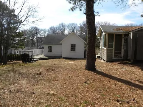 12 Wilsons Grv, Mashpee, MA 02649 photo 1
