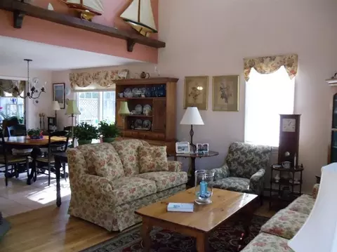 75 Oldham Rd, Osterville, MA 02655 photo 4