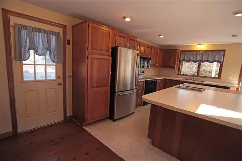 93 Deacon Ct, Barnstable, MA 02630 photo 9