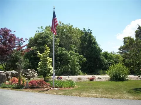 93 Deacon Ct, Barnstable, MA 02630 photo 5
