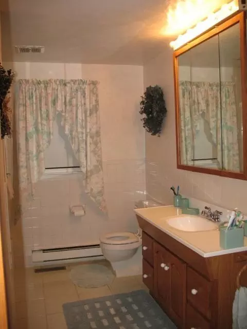 19 Robinwood Rd, Buzzards Bay, MA 02532 photo 12