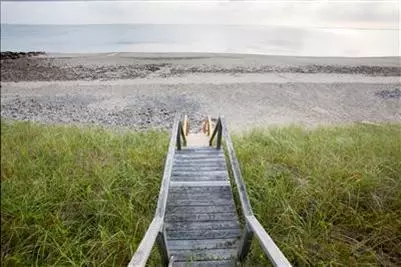 11 Phillips Rd, Sagamore Beach, MA 02562 photo 9