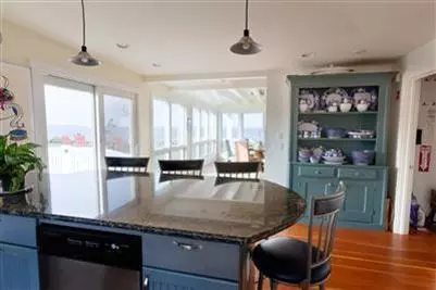 11 Phillips Rd, Sagamore Beach, MA 02562 photo 23